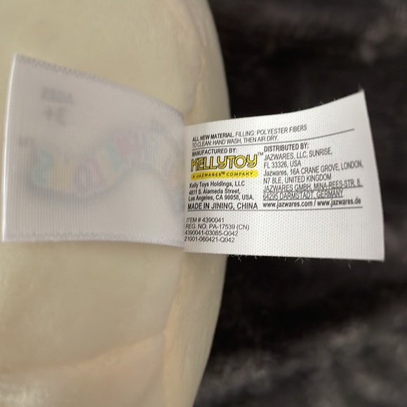 8” OG Ronnie the Cow Squishmallow (tags included) - Picture 3 of 4